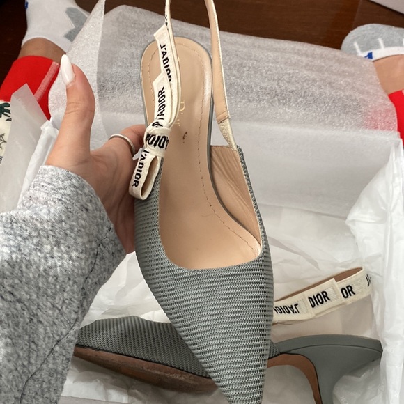 Dior lace back heel - Picture 3 of 6